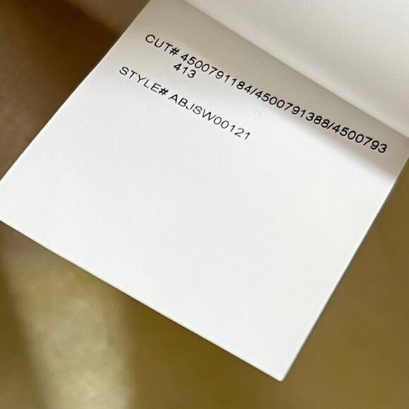 Billabong White Cap Short N Sweet Cropped Cardigan Sweater Size Medium - Picture 9 of 15